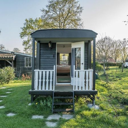 Pipowagen Elsebein Groningen Westerwolde Unieke Ligging Met Eigen Tuin En Vrij Uitzicht Over Veld Naar Natuurgebied Onstwedde Kültér fotó