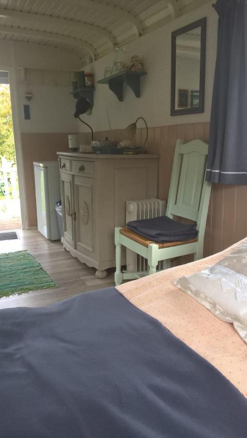 Pipowagen Elsebein Groningen Westerwolde Unieke Ligging Met Eigen Tuin En Vrij Uitzicht Over Veld Naar Natuurgebied Onstwedde Kültér fotó