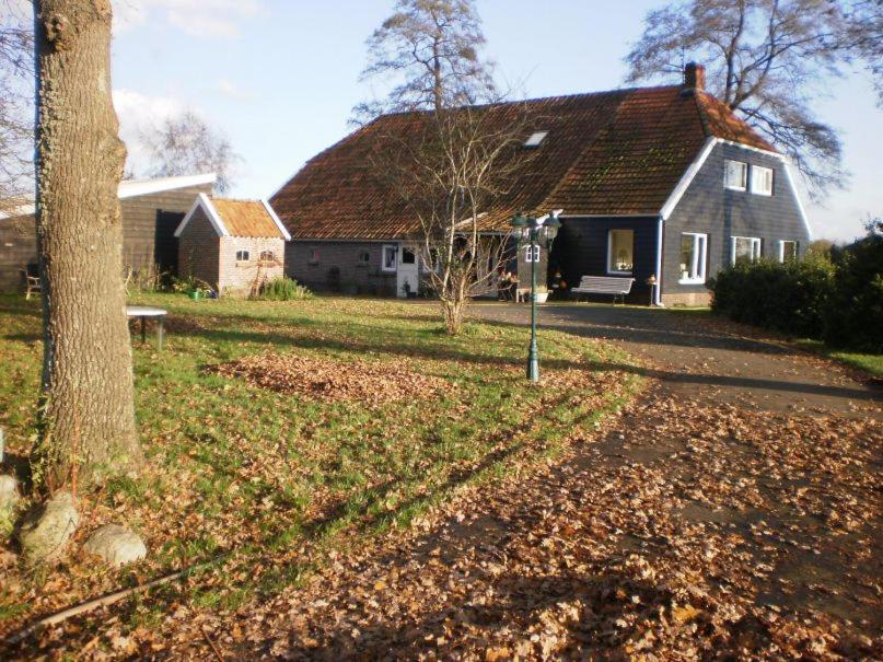 Pipowagen Elsebein Groningen Westerwolde Unieke Ligging Met Eigen Tuin En Vrij Uitzicht Over Veld Naar Natuurgebied Onstwedde Kültér fotó